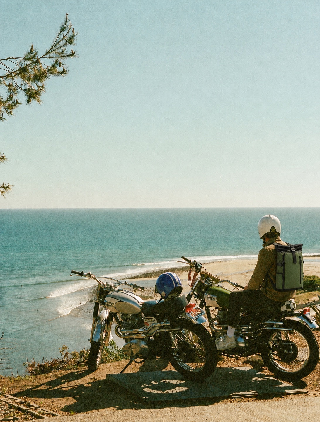 Ruta en moto junto al mar
