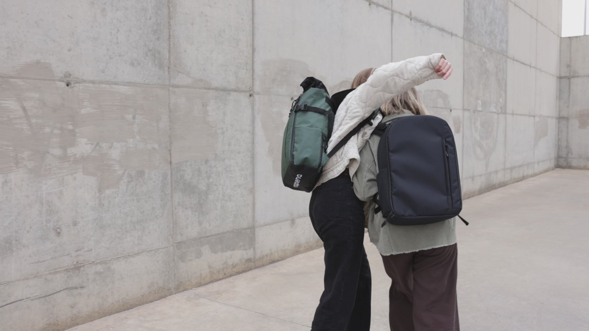 Cargar video: 